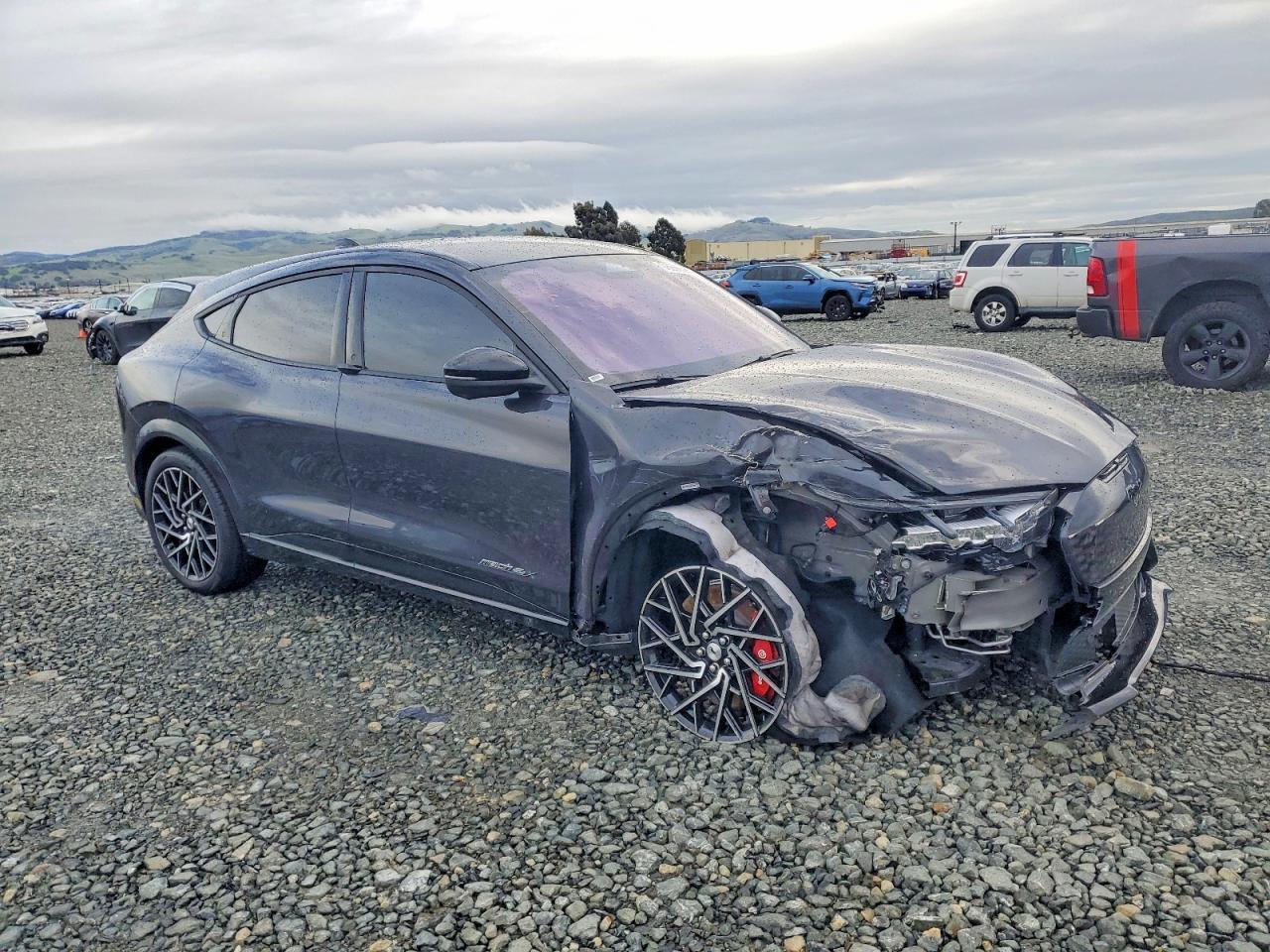 2021 FORD Mustang Mach-E