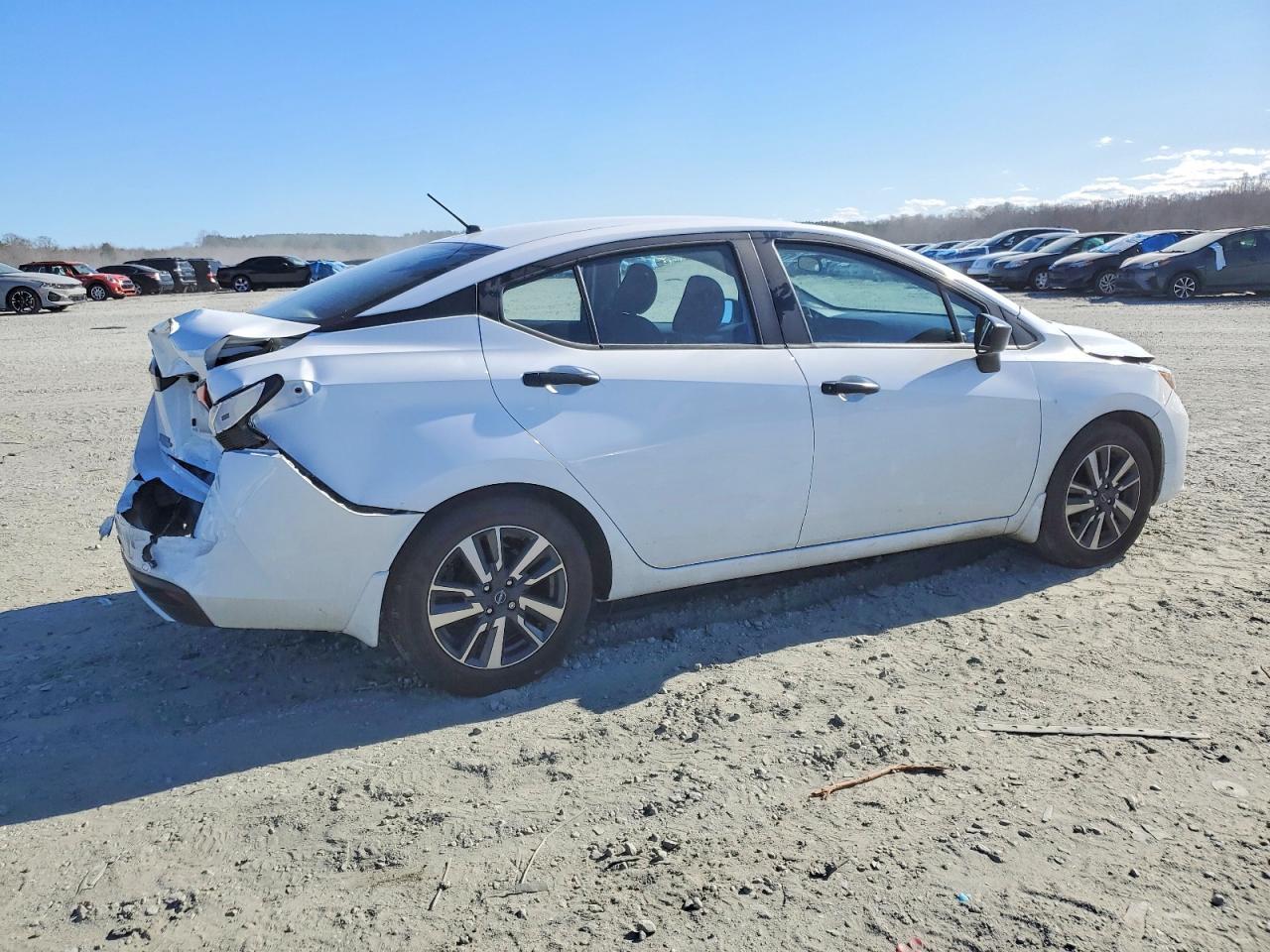 2025 NISSAN VERSA