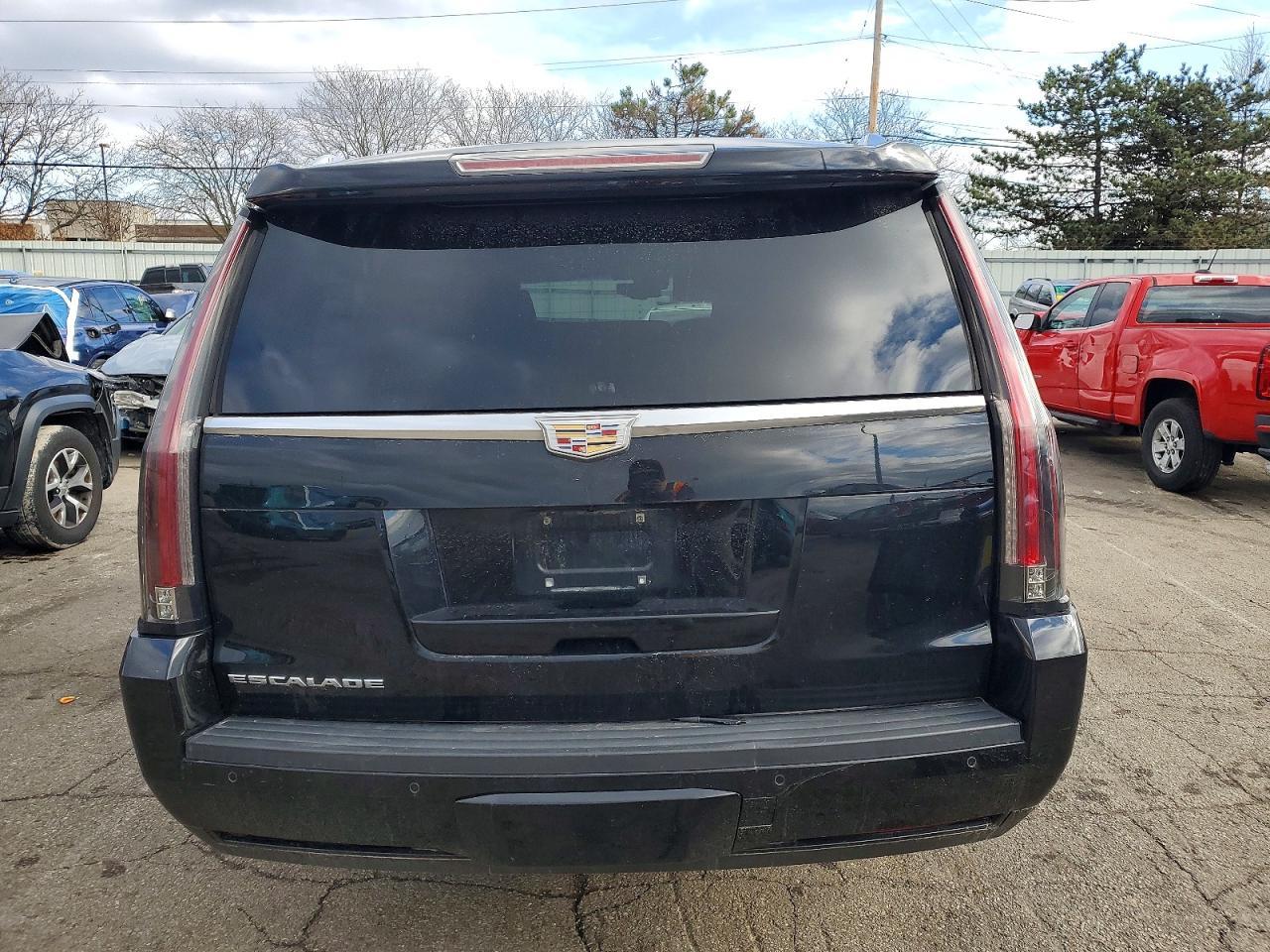 2015 CADILLAC Escalade ESV