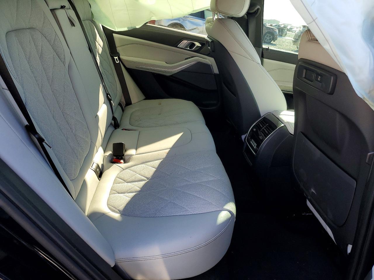 2023 BMW X5