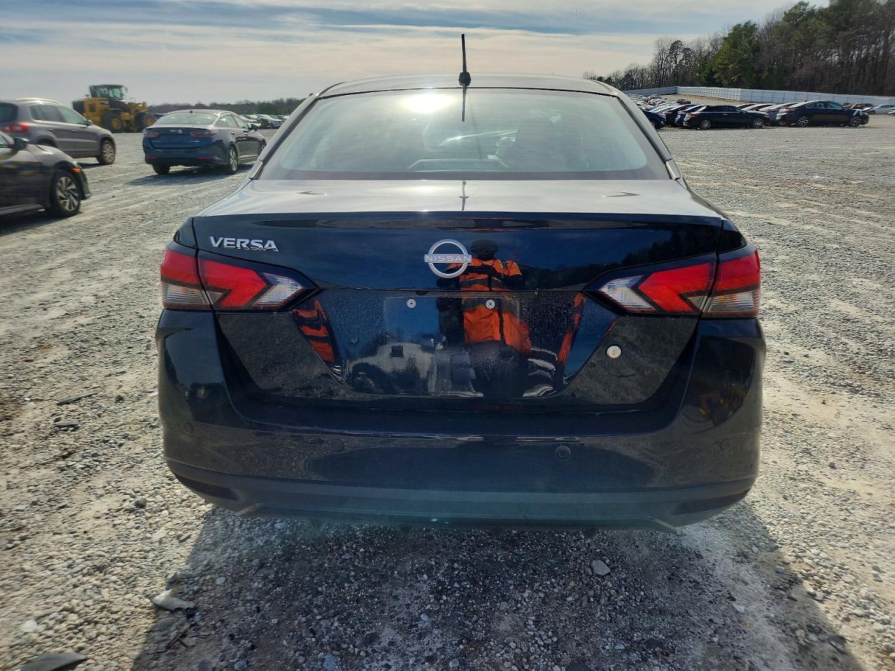 2025 NISSAN VERSA