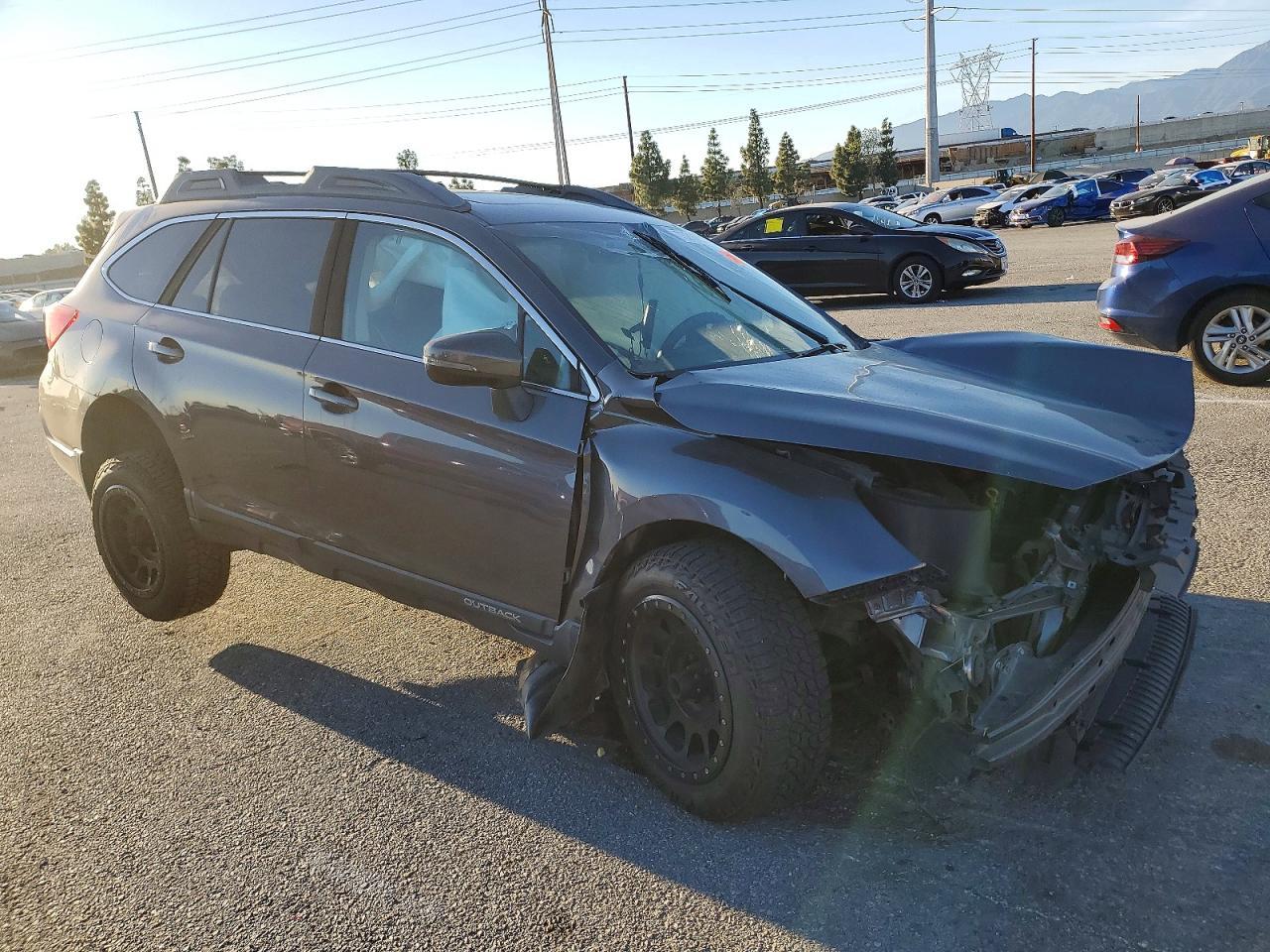 2018 SUBARU Outback