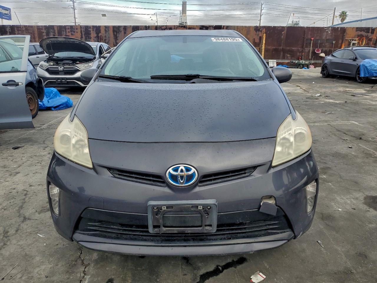 2013 TOYOTA PRIUS