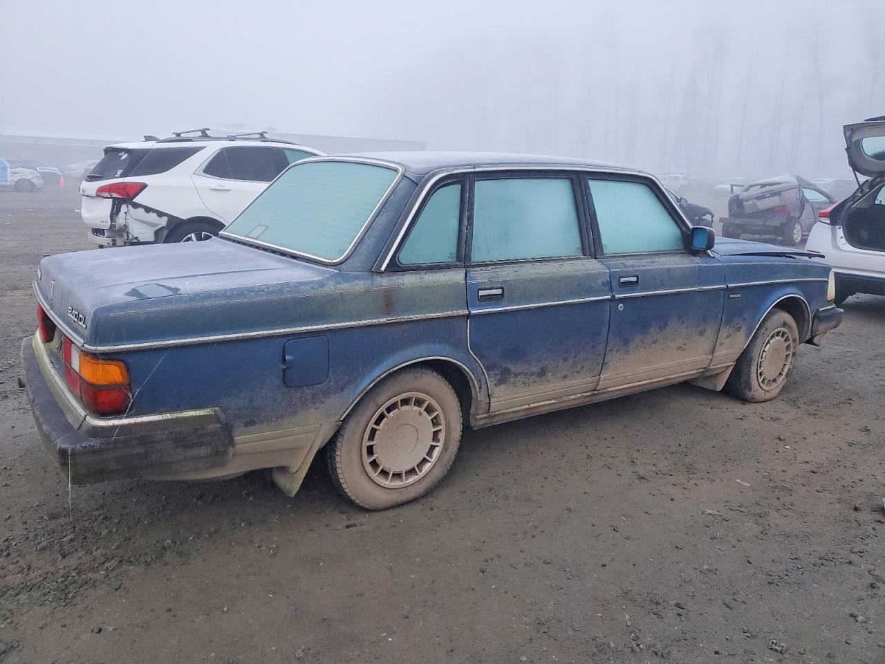 1989 VOLVO 240