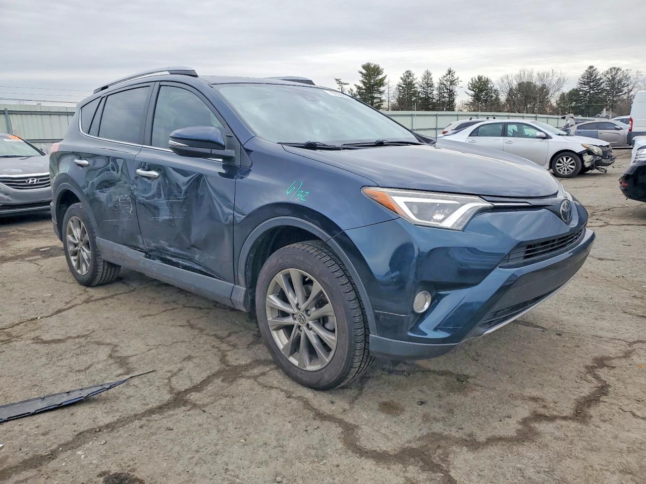 2017 TOYOTA RAV4