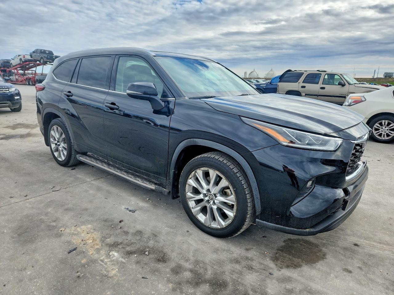 2022 TOYOTA HIGHLANDER