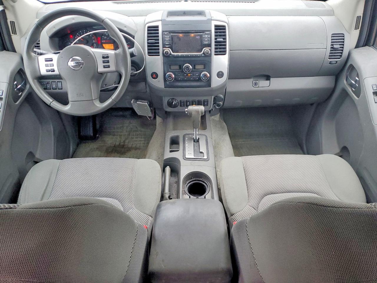 2015 NISSAN Frontier