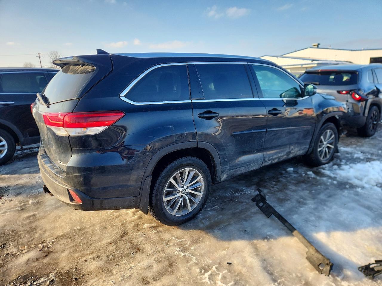 2019 TOYOTA HIGHLANDER