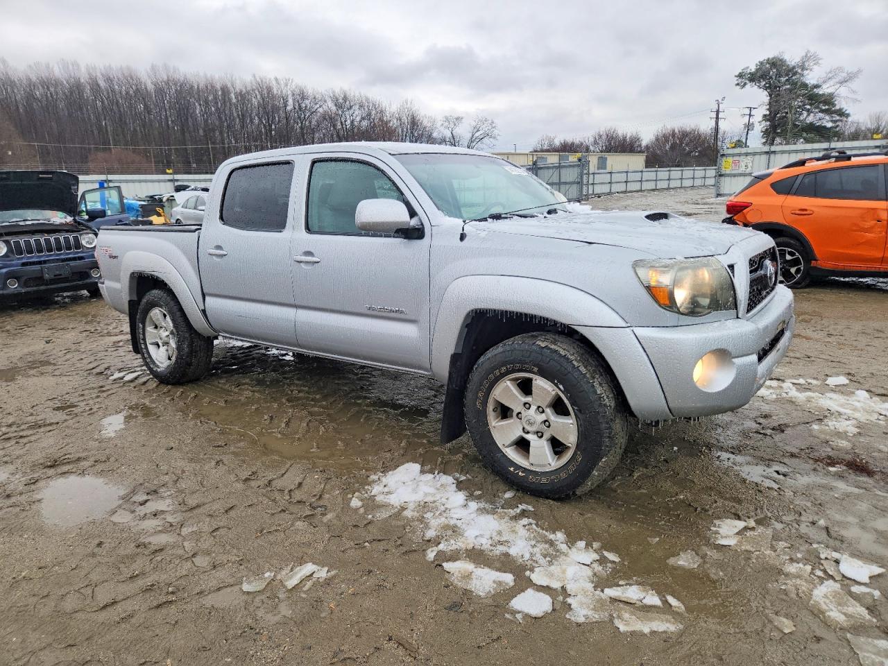2011 TOYOTA TACOMA