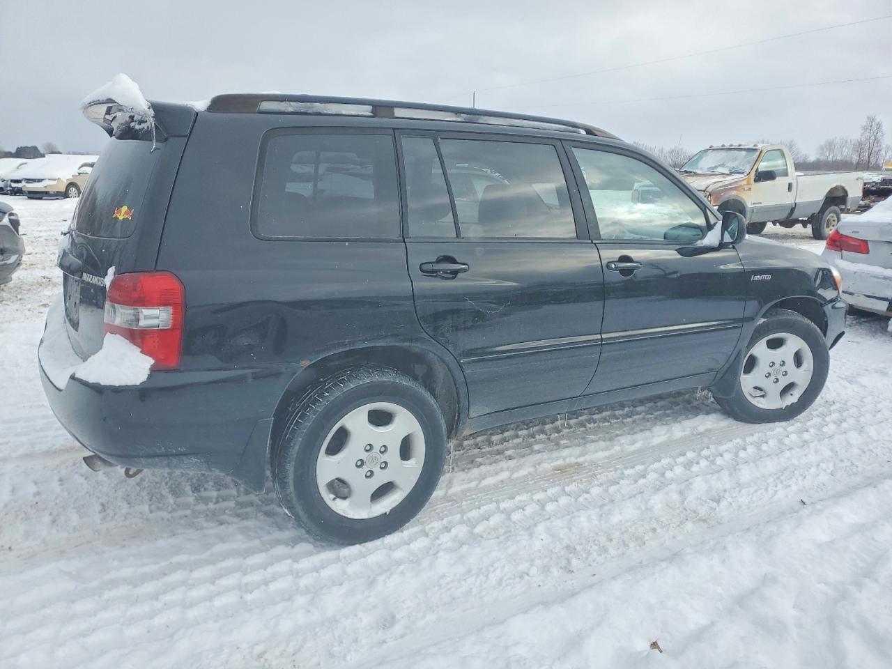 2004 TOYOTA HIGHLANDER
