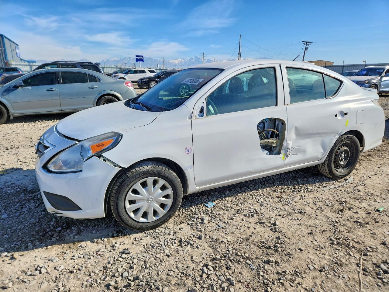 2018 NISSAN VERSA