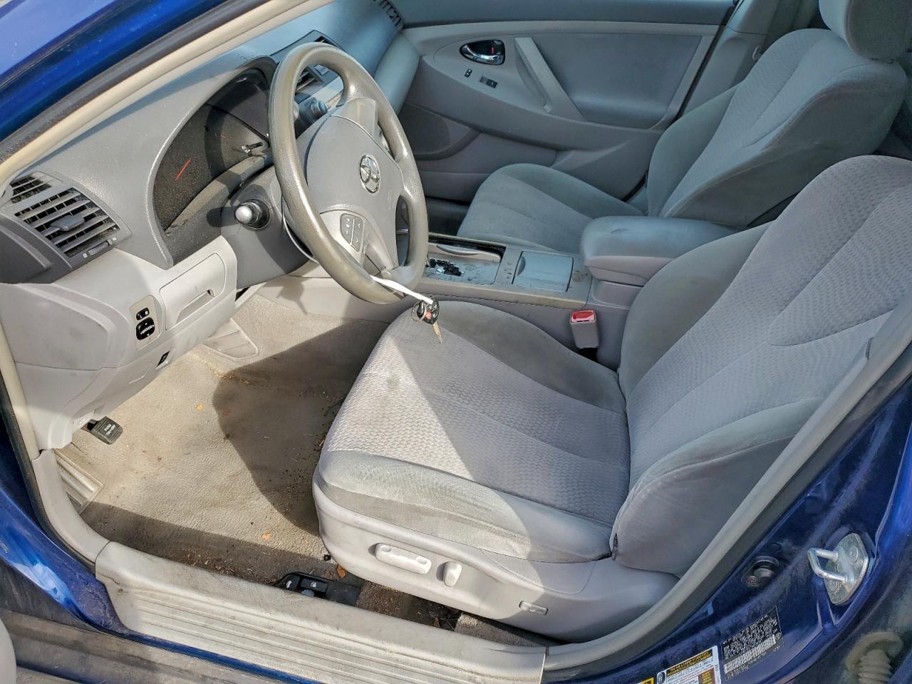 2010 TOYOTA CAMRY
