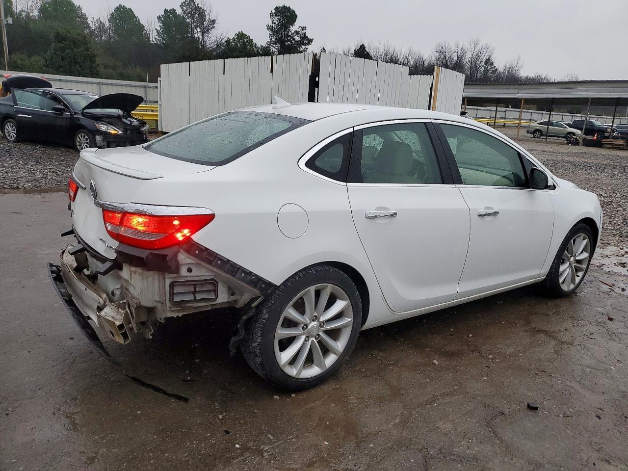 2012 BUICK VERANO
