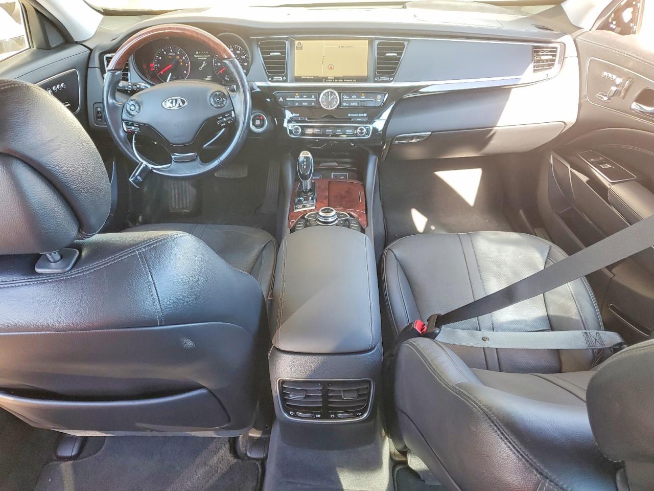 2015 KIA K900
