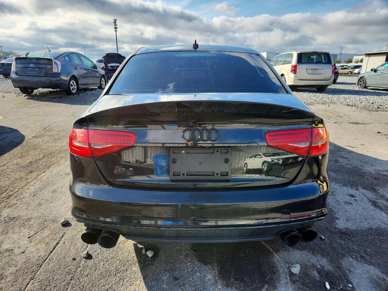 2013 AUDI S4