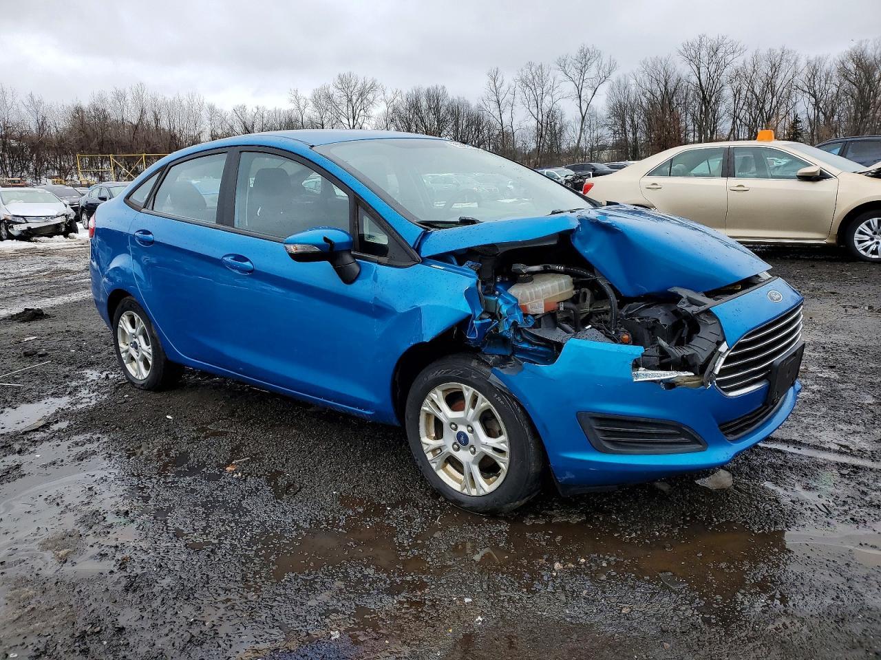 2016 FORD Fiesta