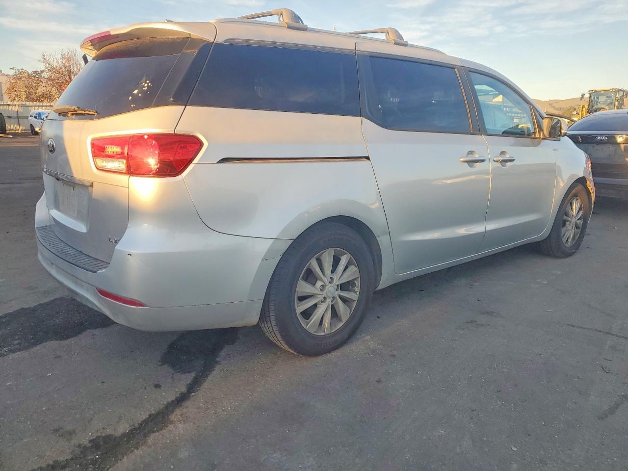 2015 KIA SEDONA