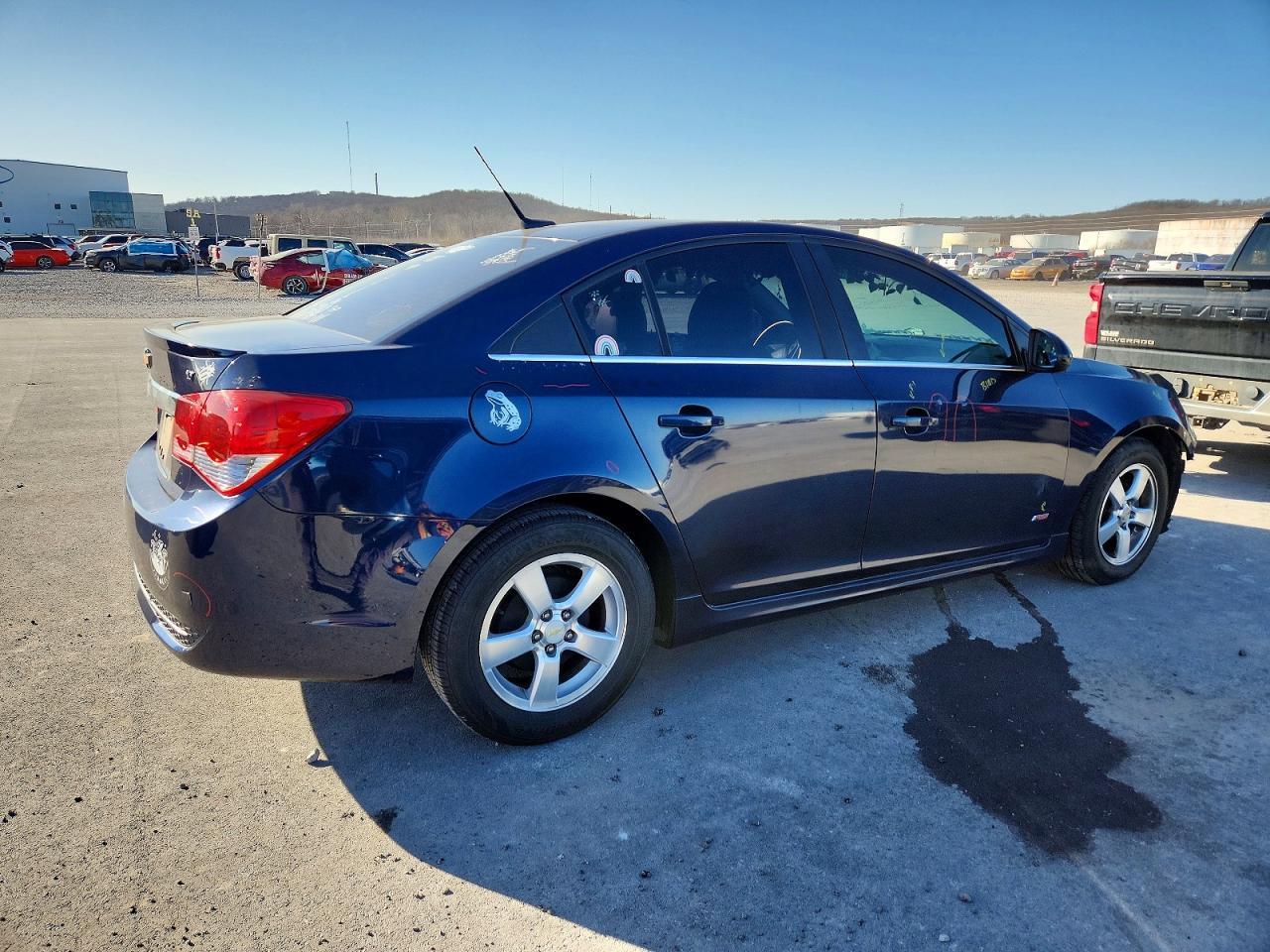 2011 CHEVROLET CRUZE