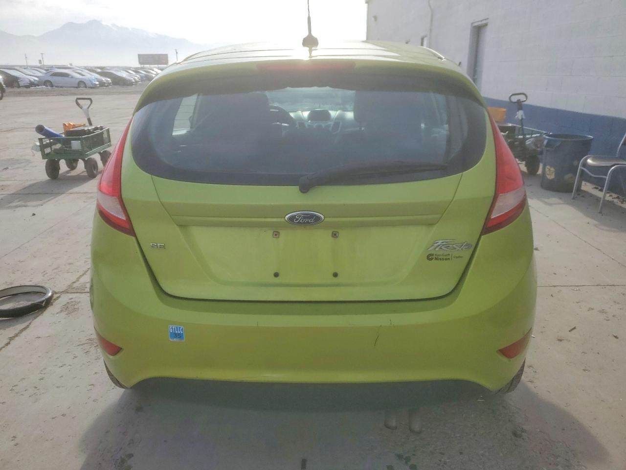 2011 FORD Fiesta