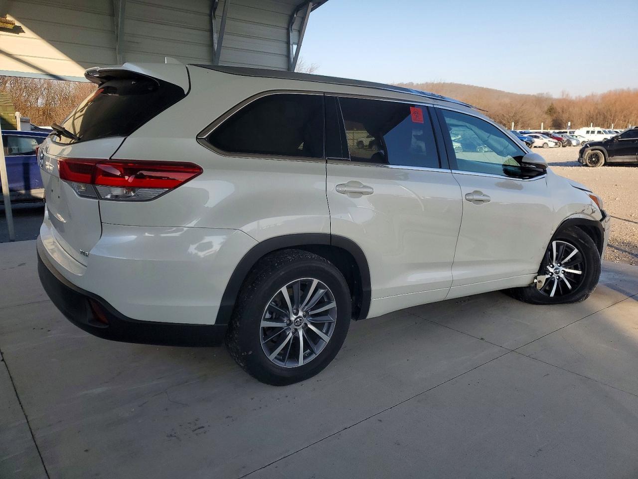 2018 TOYOTA HIGHLANDER