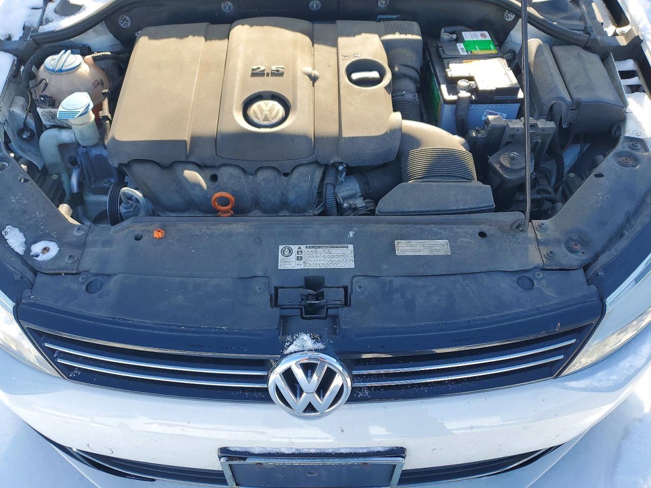 2013 VOLKSWAGEN JETTA