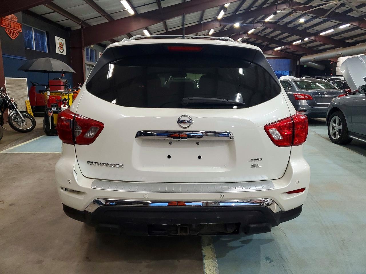 2018 NISSAN PATHFINDER