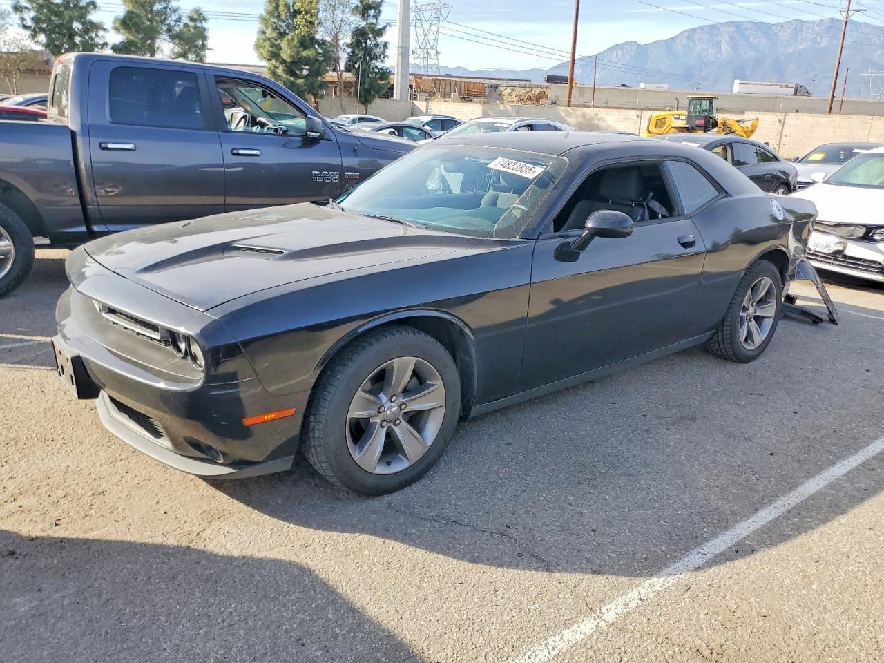 2016 DODGE Challenger