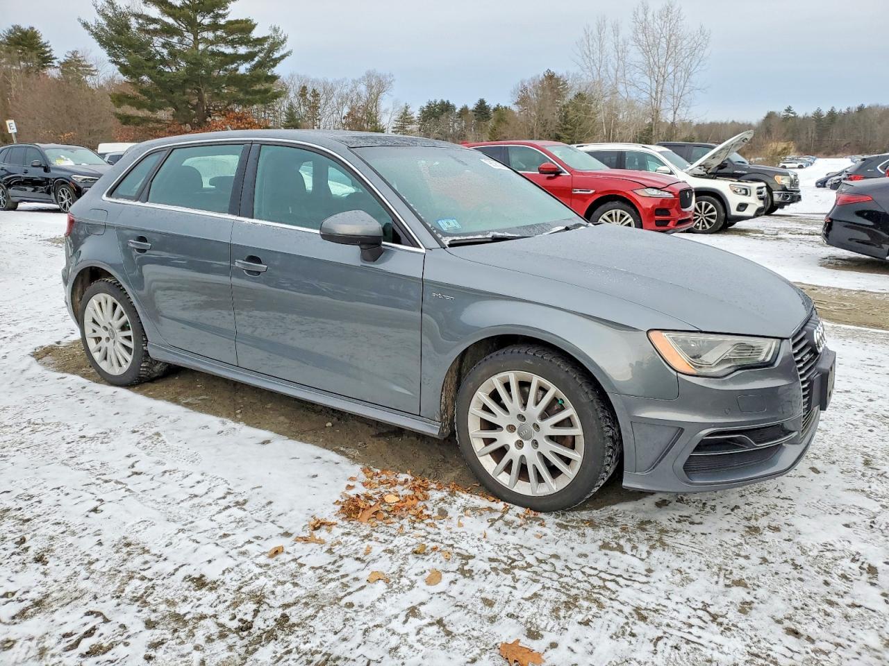 2016 AUDI A3 e-tron