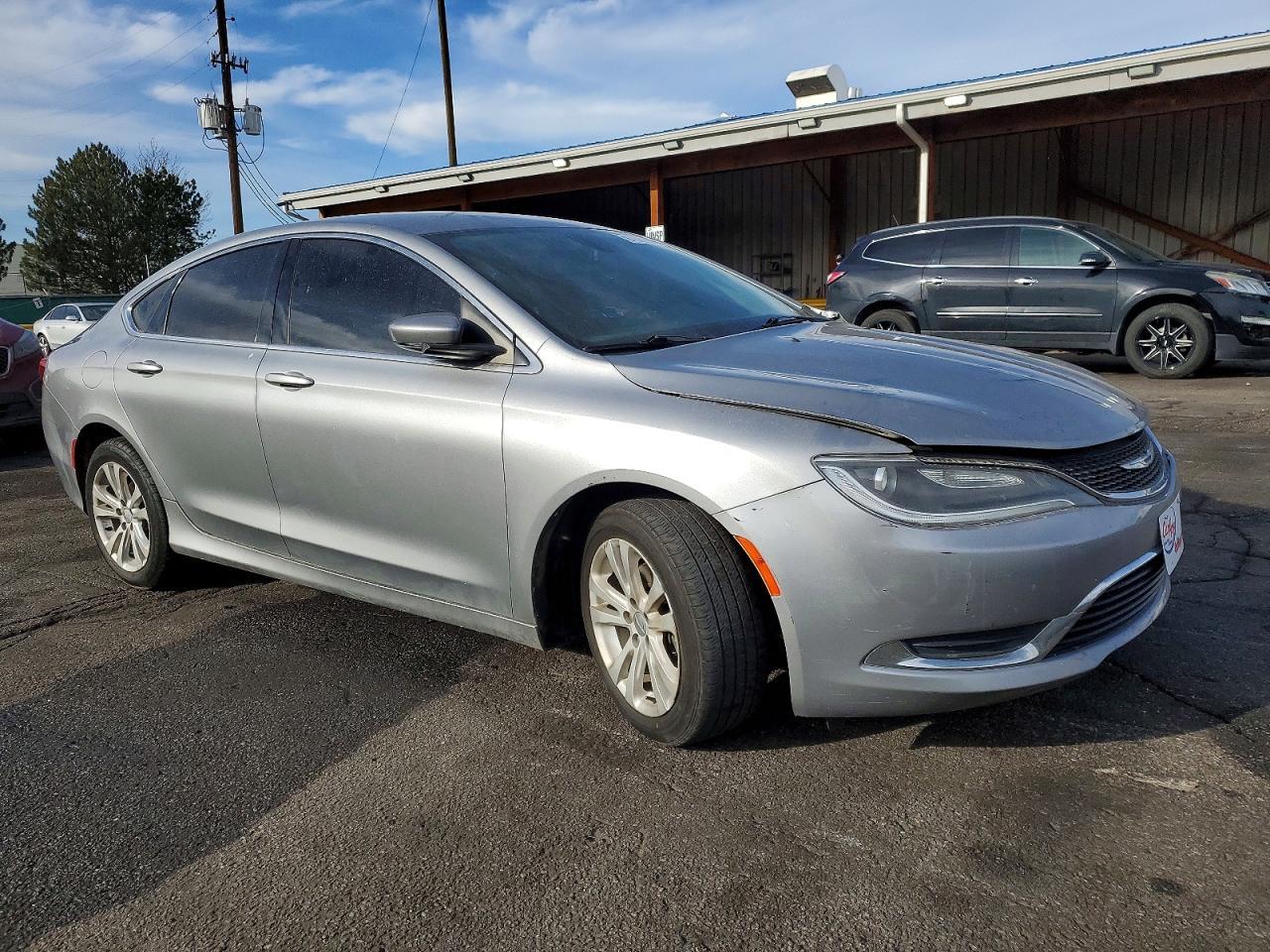 2016 CHRYSLER 200