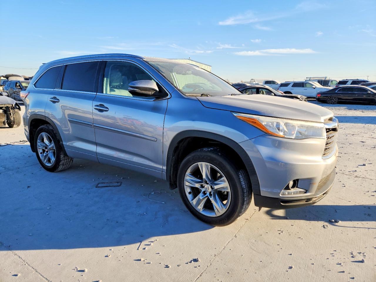 2014 TOYOTA HIGHLANDER