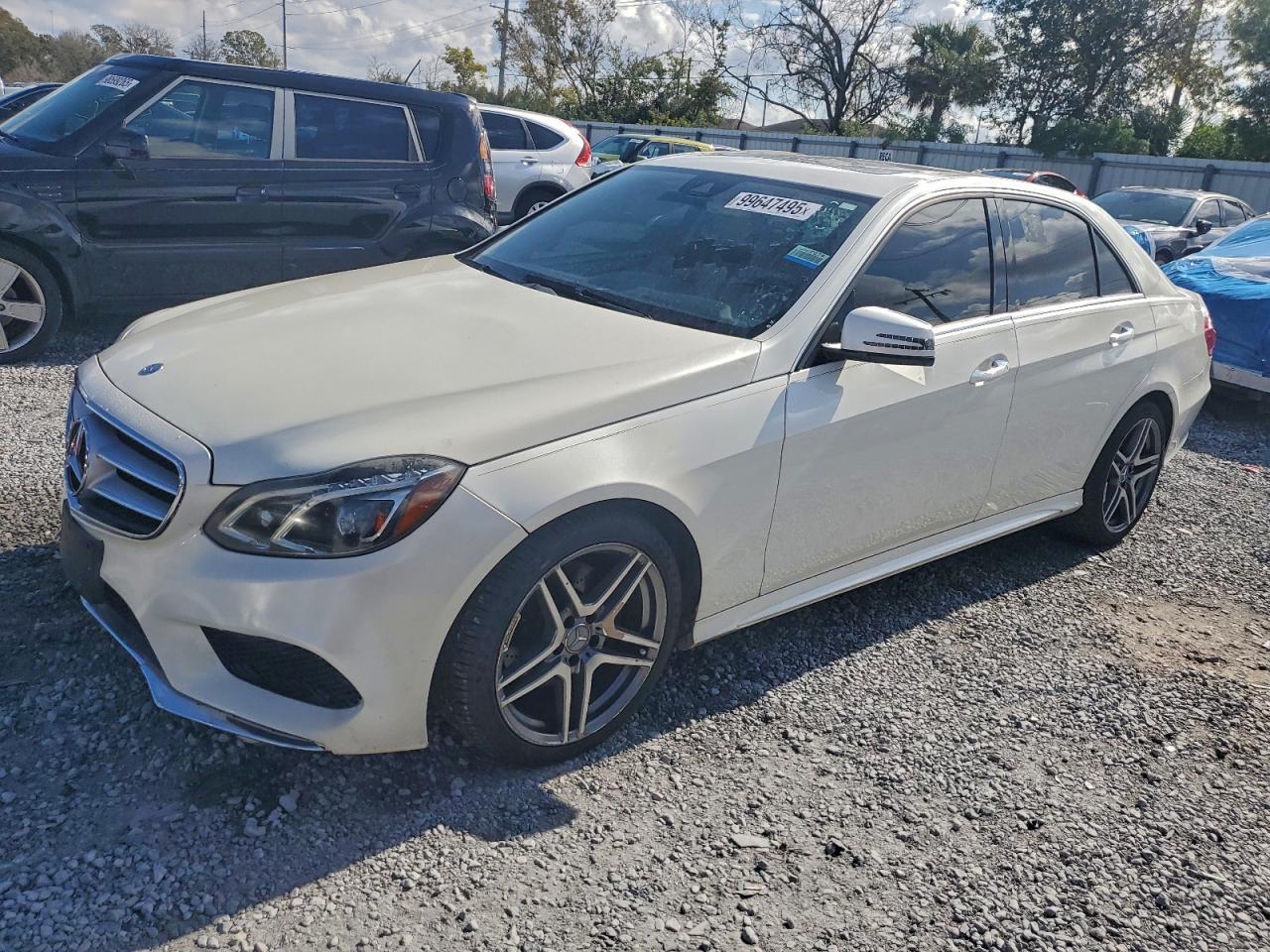 2014 MERCEDES-BENZ E-Class