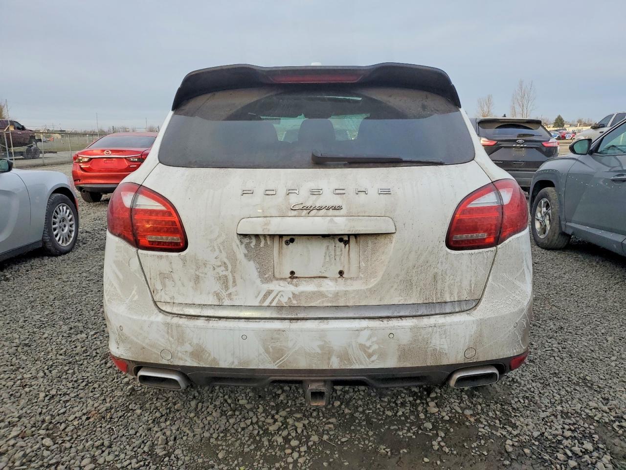 2013 PORSCHE CAYENNE