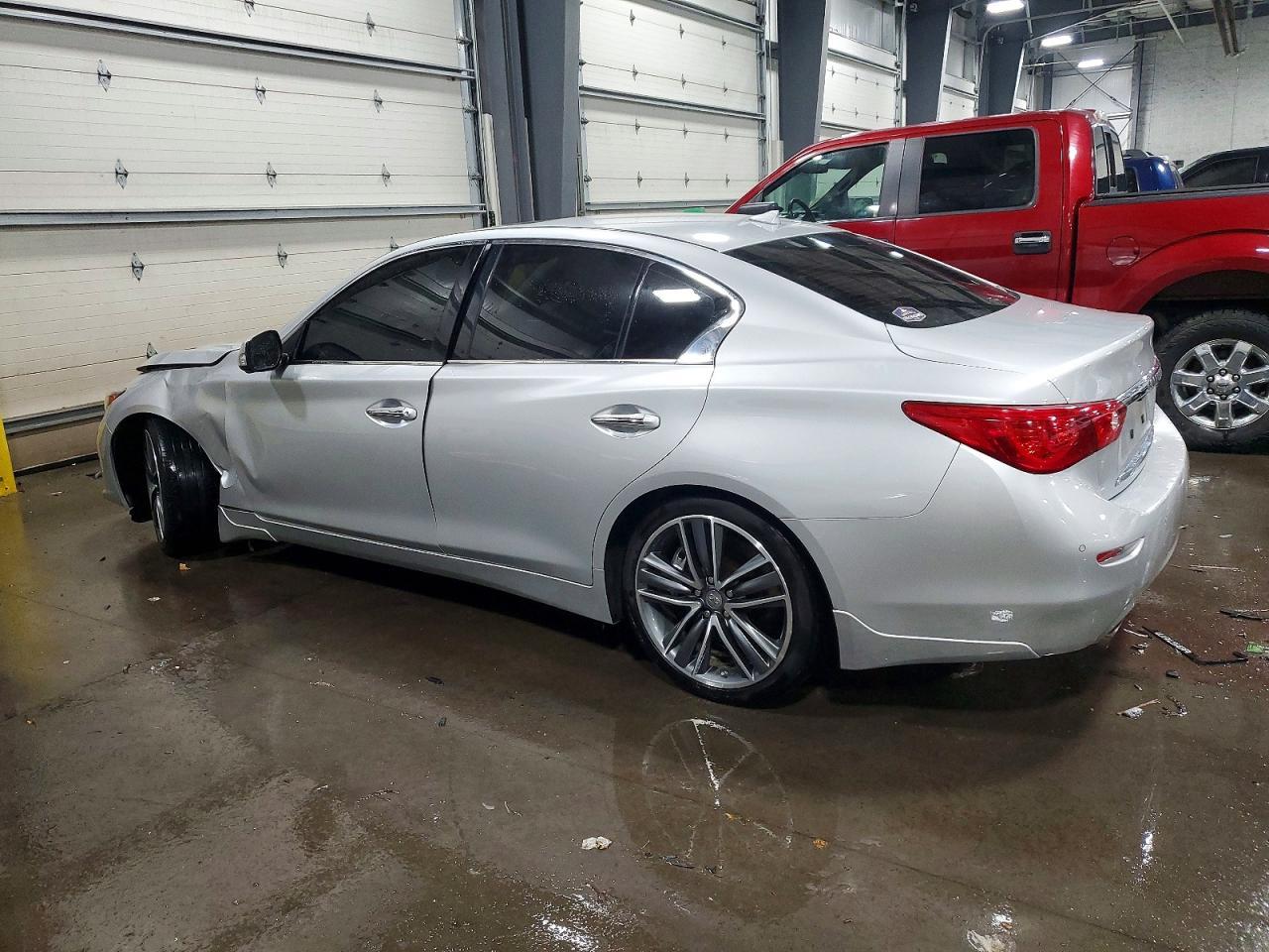 2014 INFINITI Q50