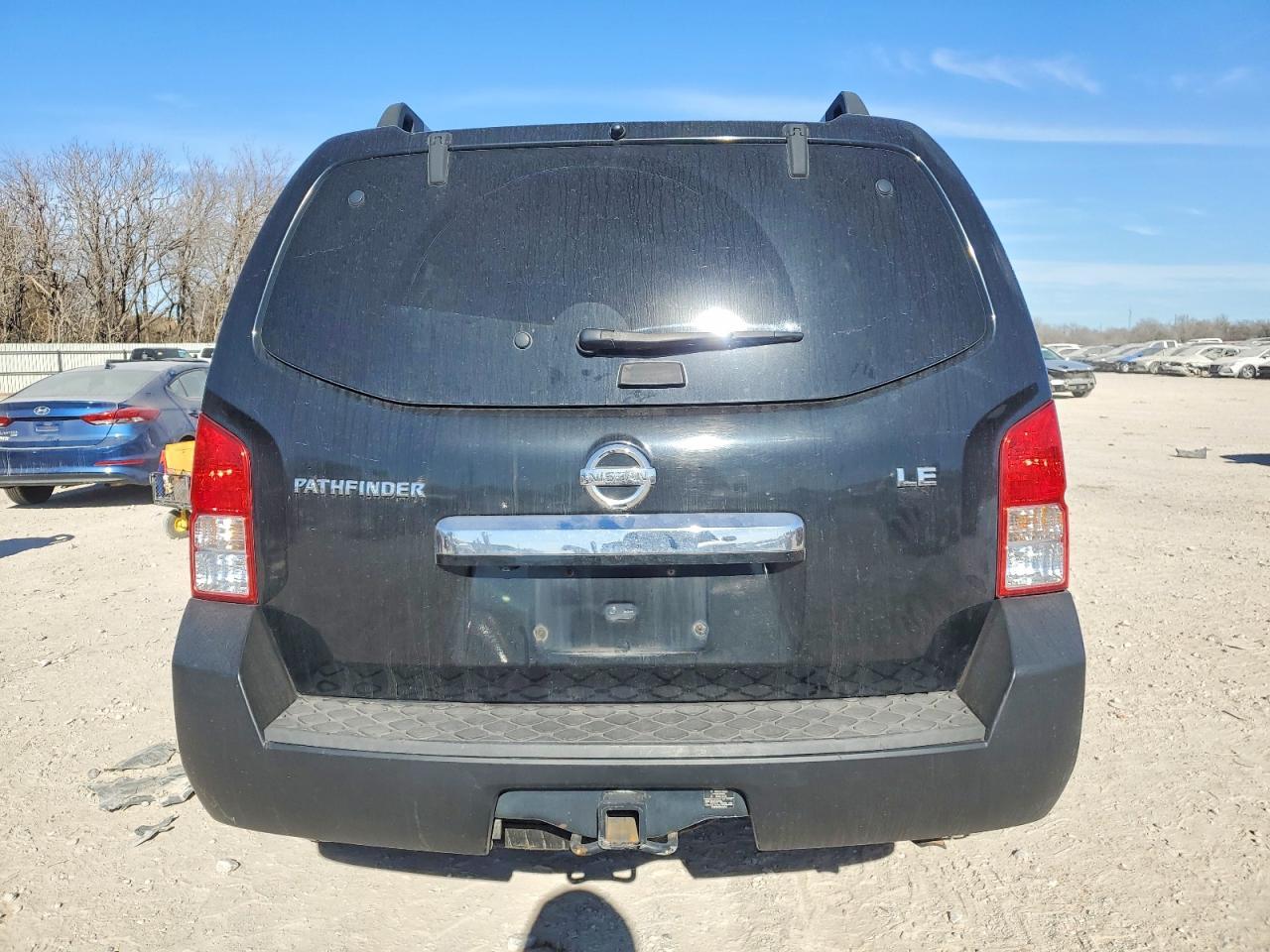 2011 NISSAN PATHFINDER