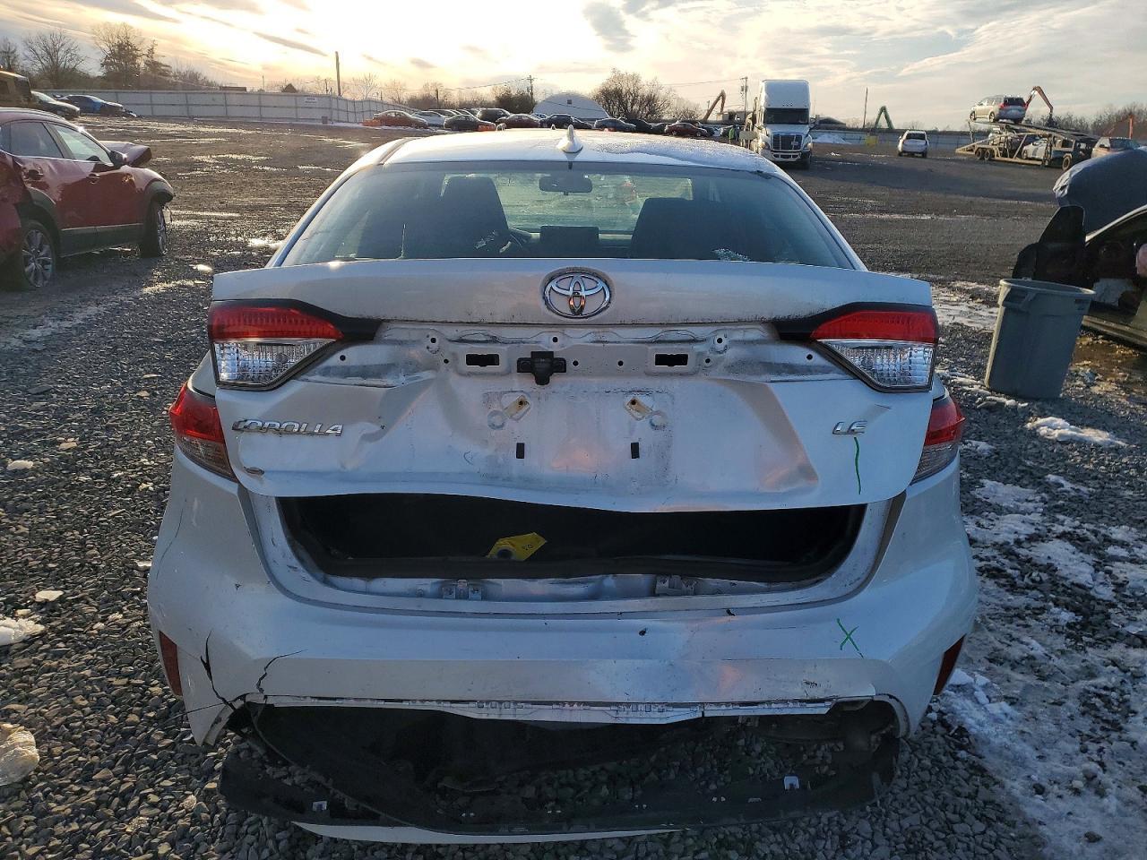 2022 TOYOTA COROLLA