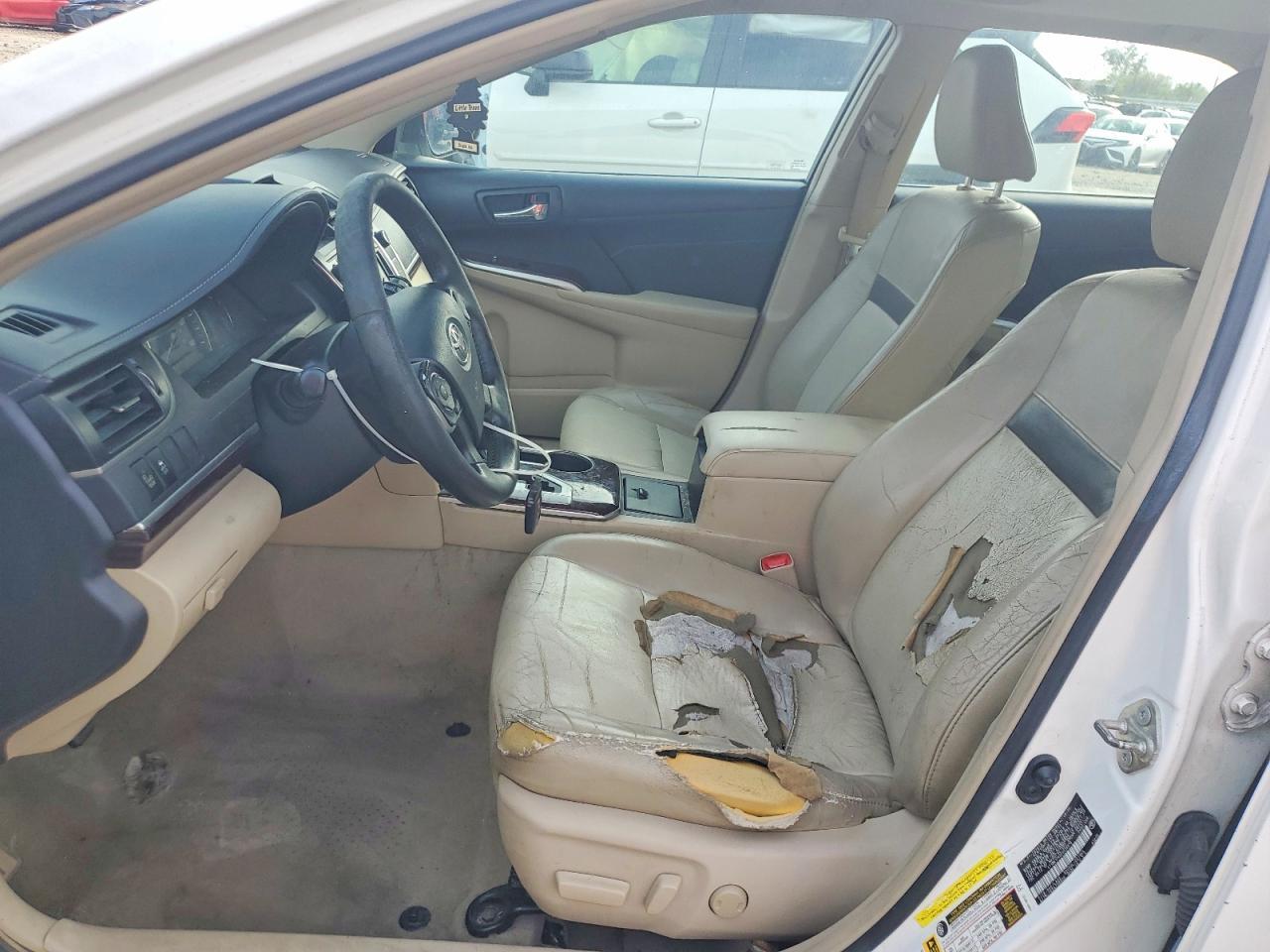 2014 TOYOTA CAMRY