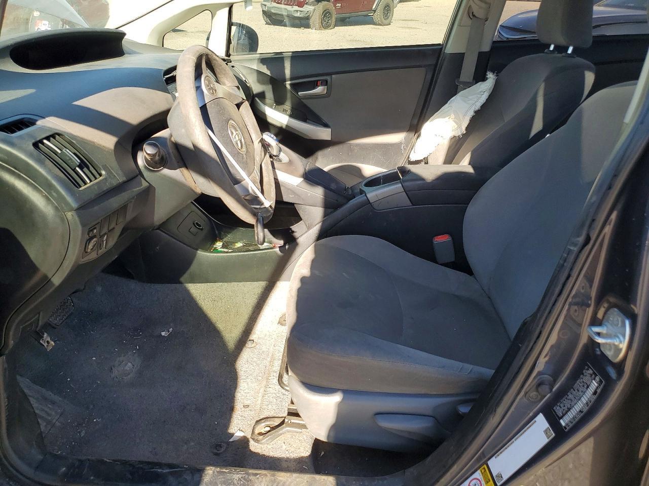 2015 TOYOTA PRIUS