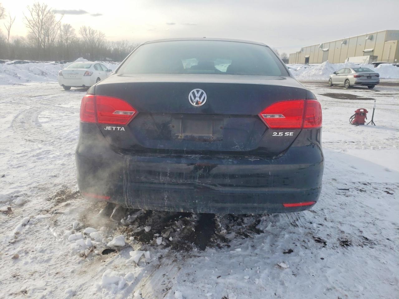 2011 VOLKSWAGEN JETTA