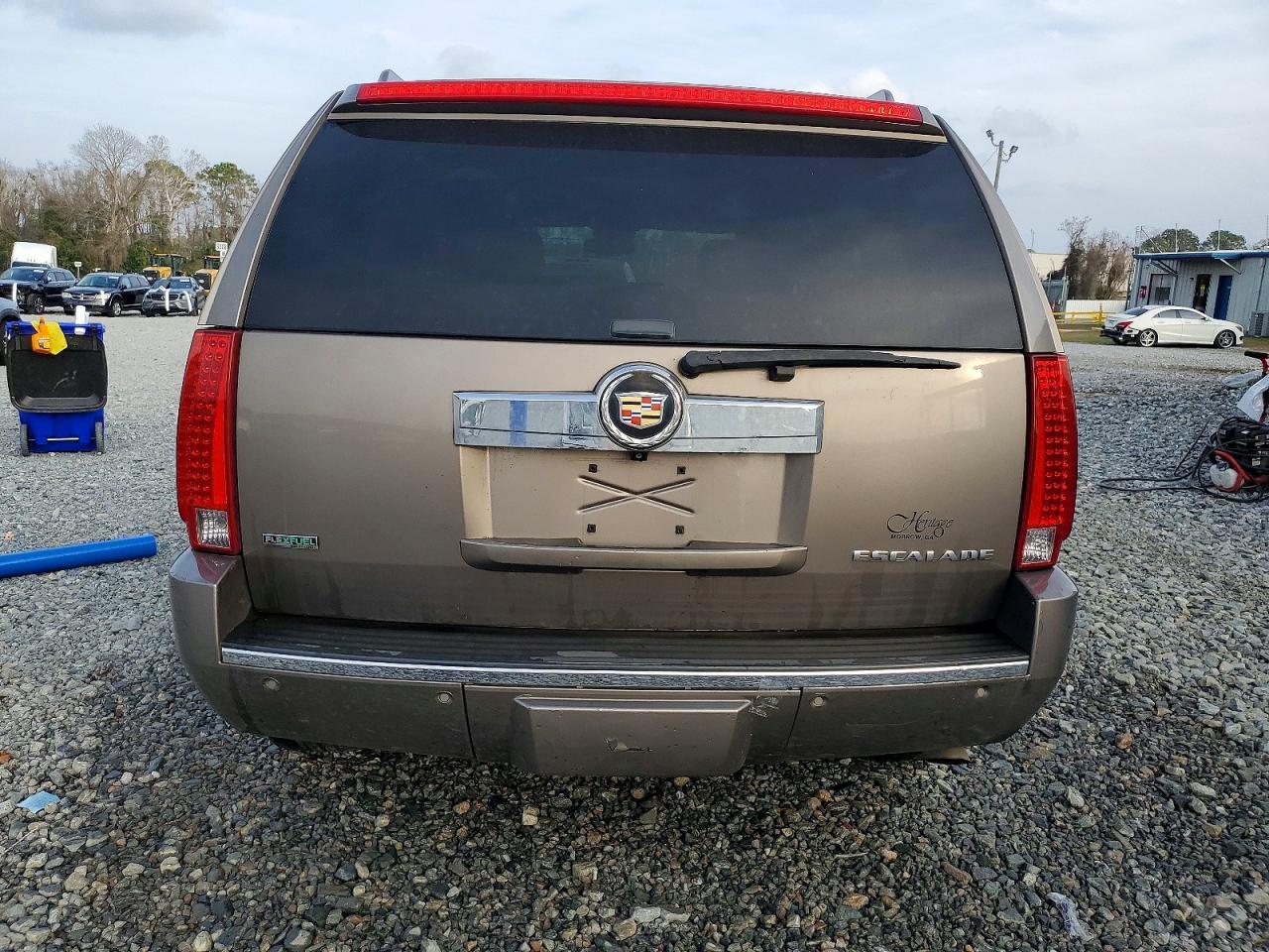2012 CADILLAC ESCALADE