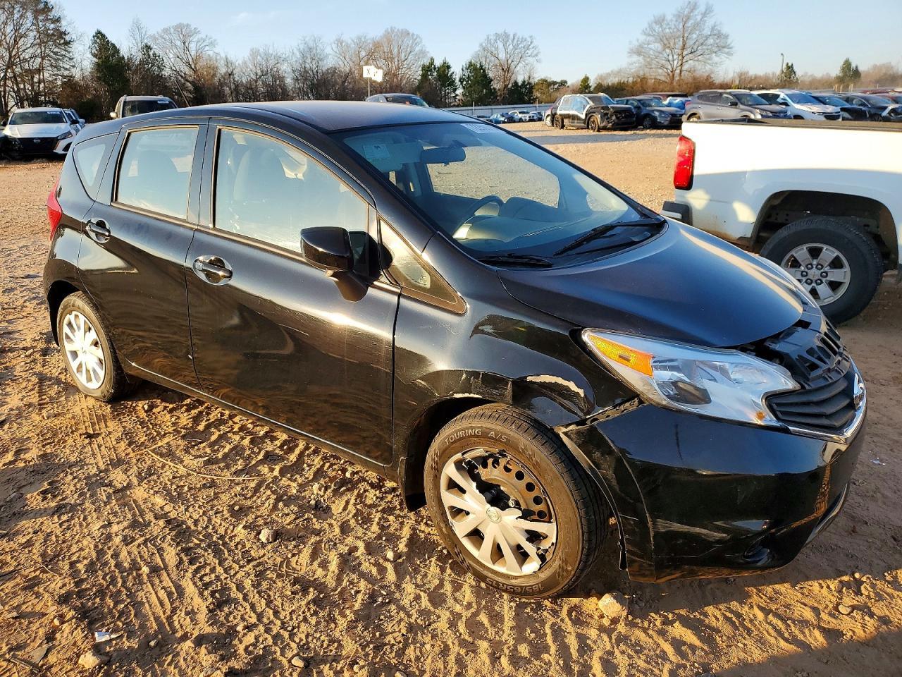 2016 NISSAN Versa Note