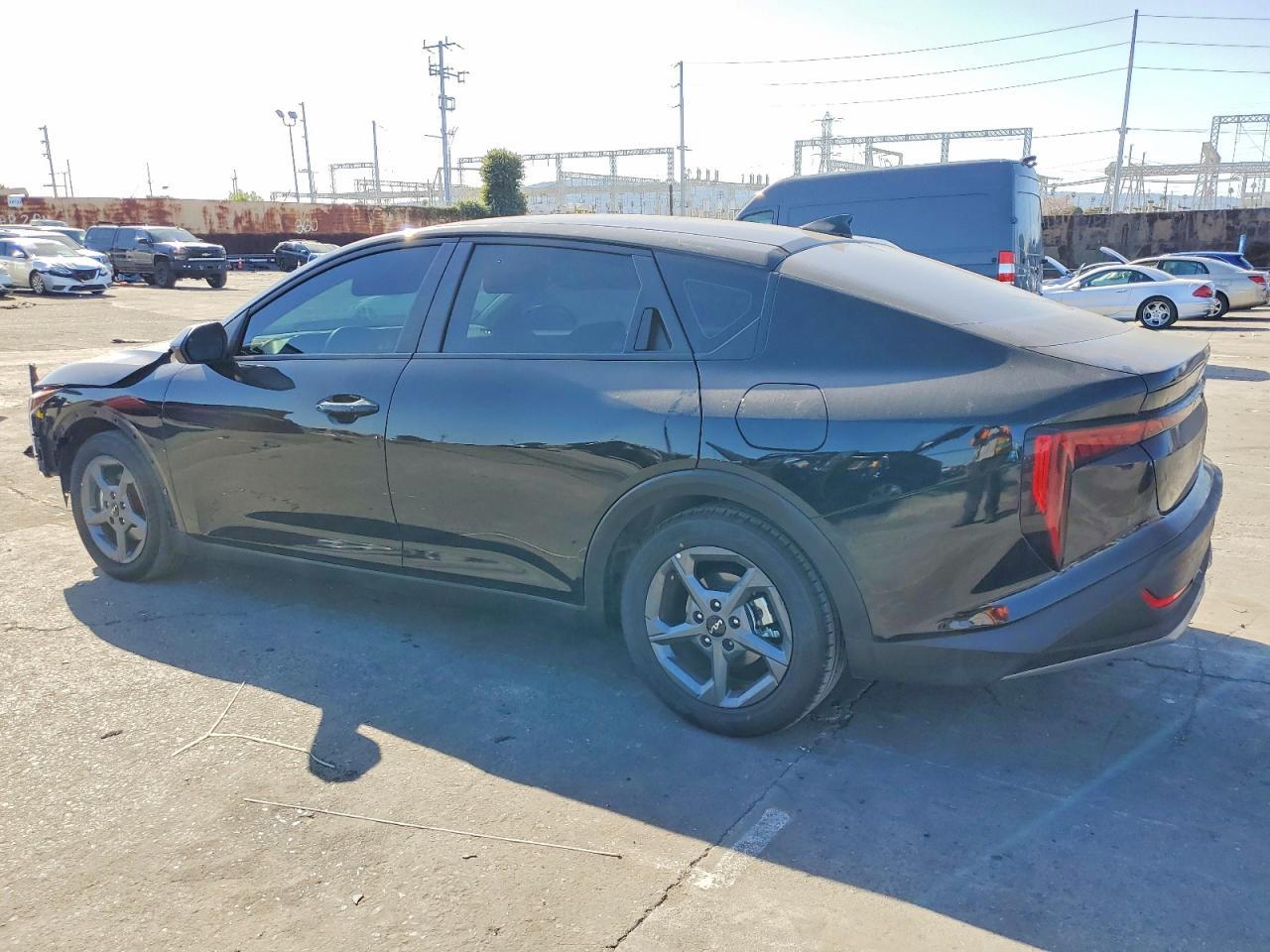 2025 KIA K4
