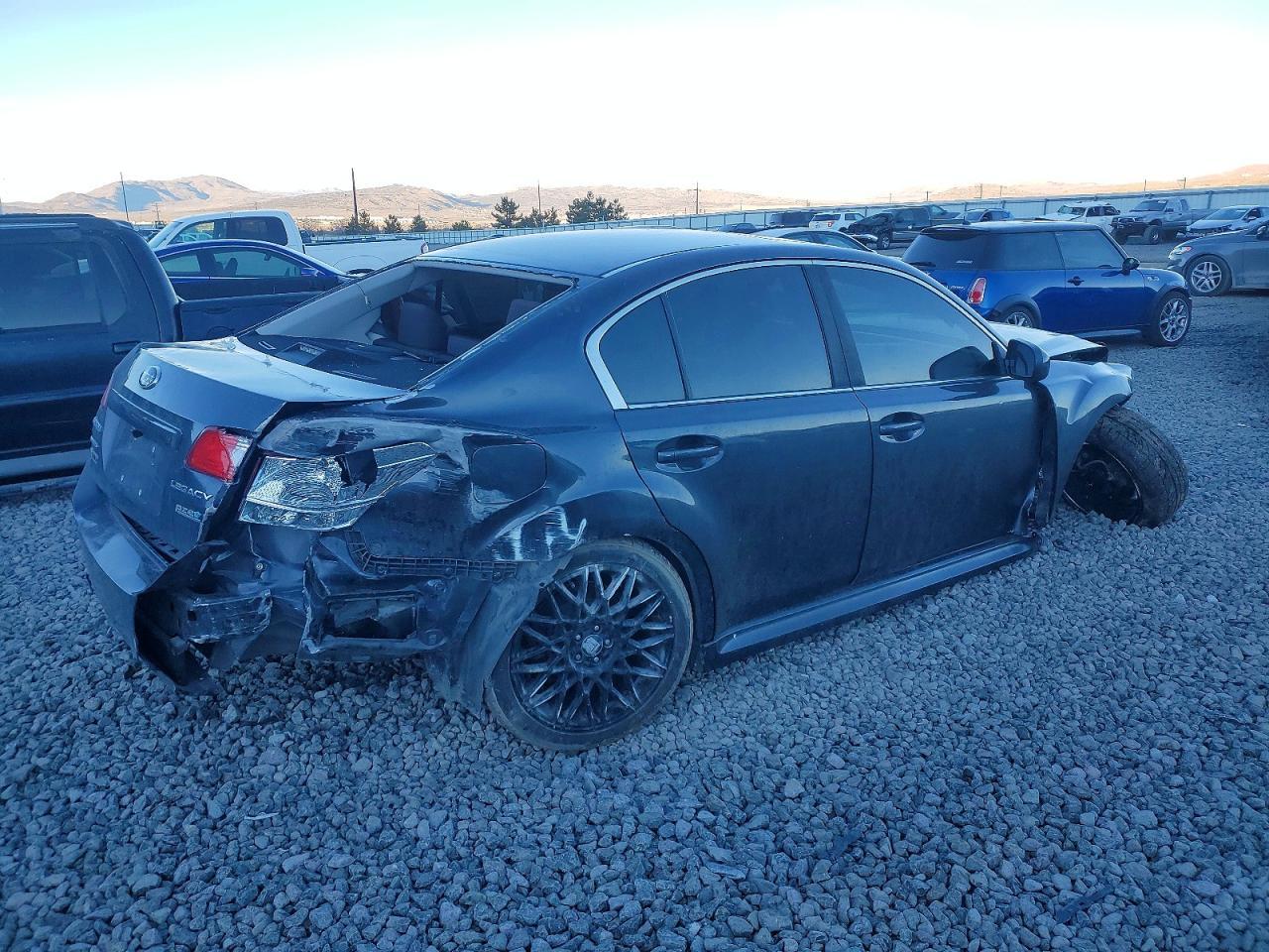 2010 SUBARU Legacy