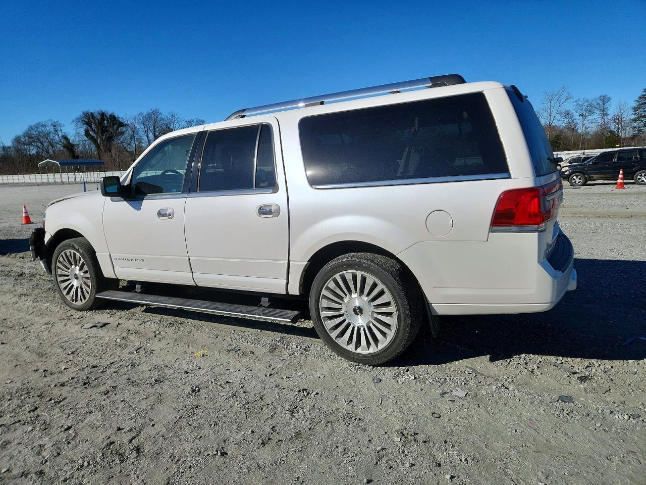 2017 LINCOLN Navigator