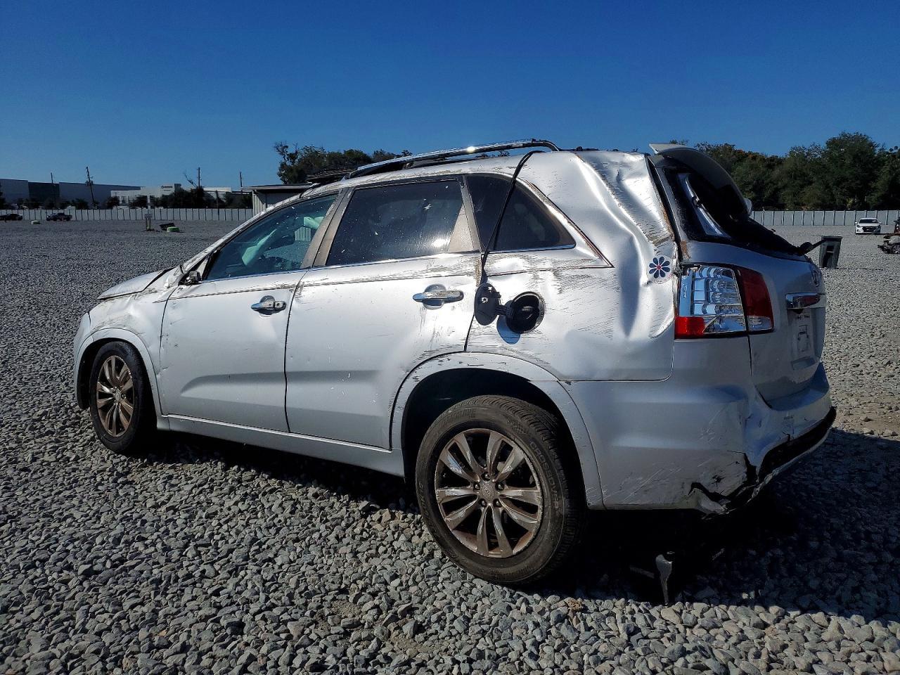 2011 KIA SORENTO