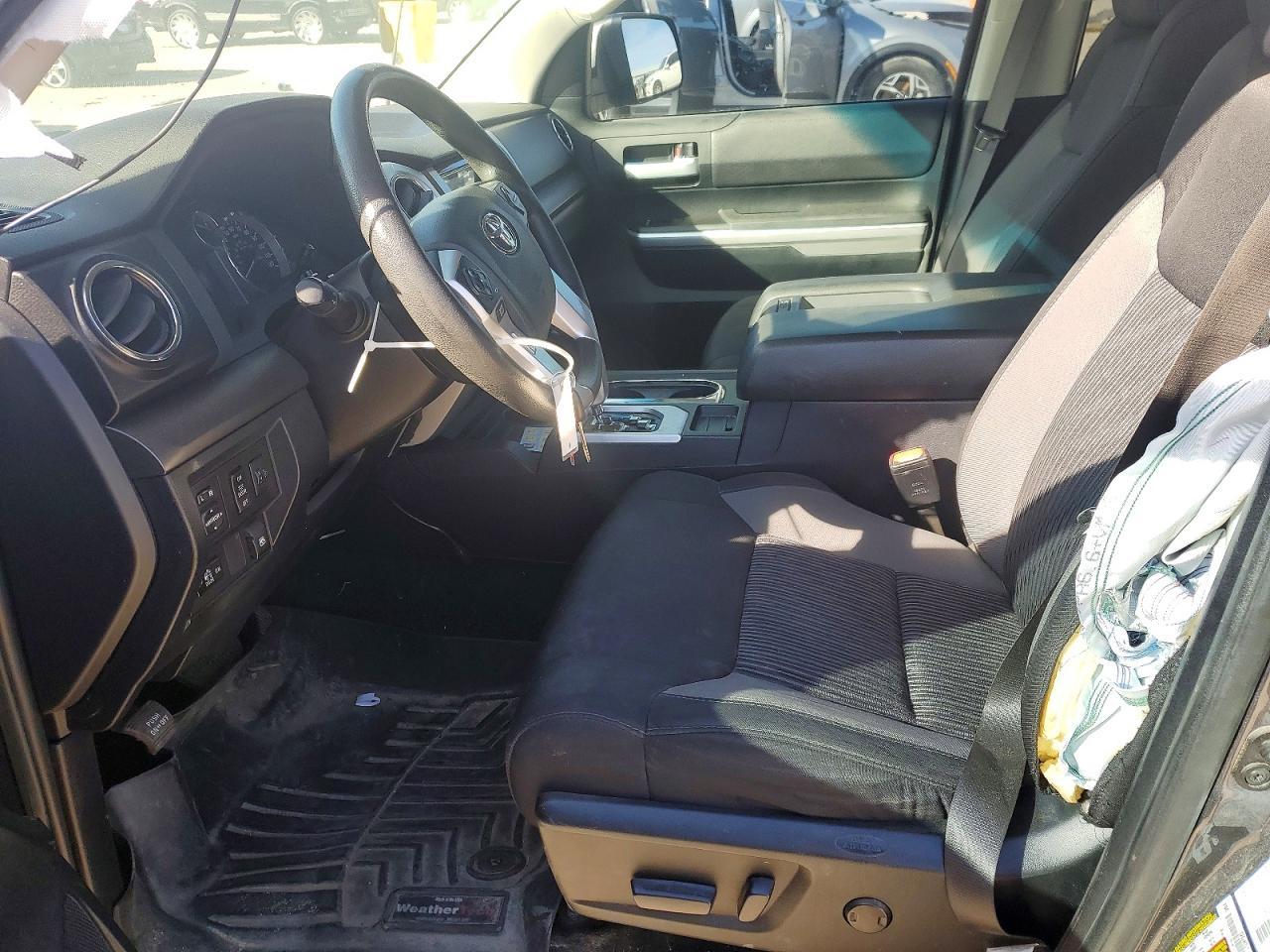 2017 TOYOTA TUNDRA