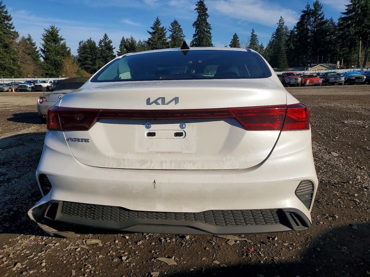 2023 KIA FORTE
