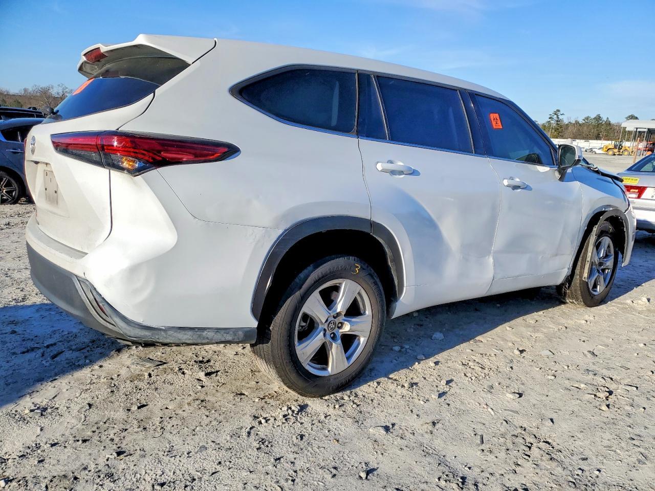 2022 TOYOTA HIGHLANDER