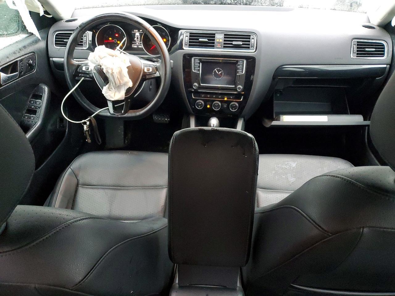 2017 VOLKSWAGEN JETTA
