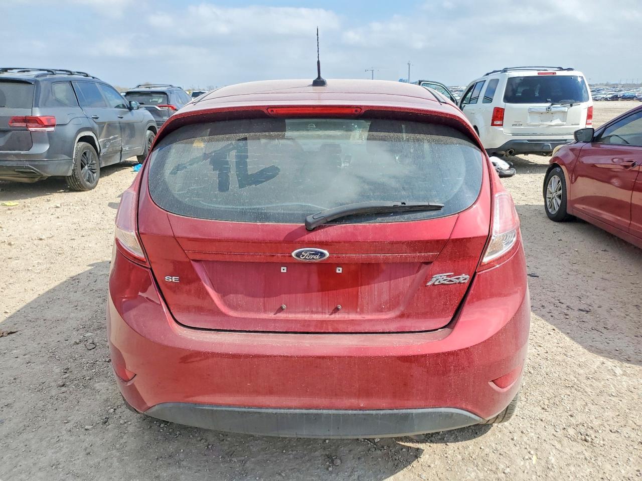2016 FORD Fiesta