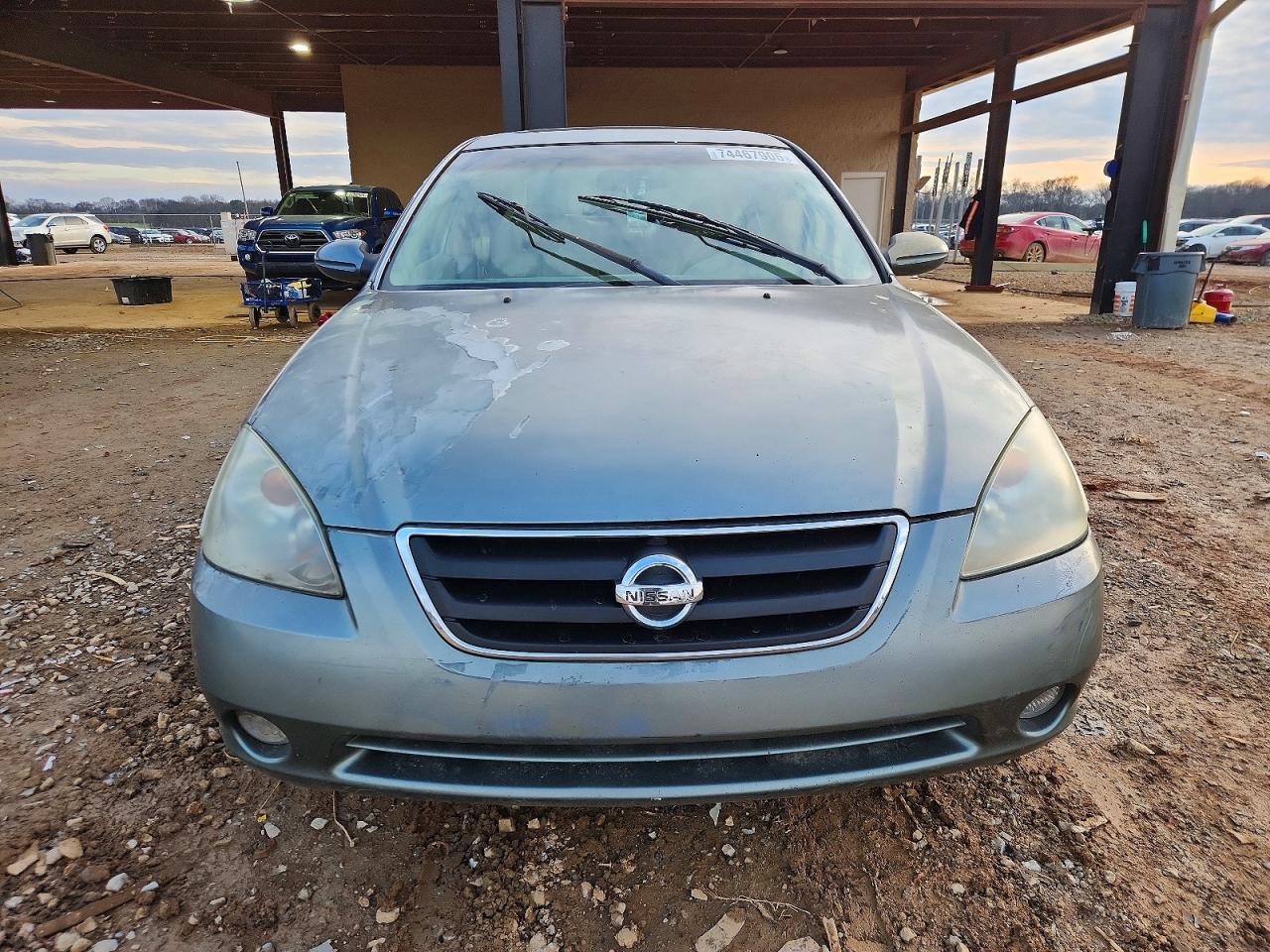 2002 NISSAN ALTIMA